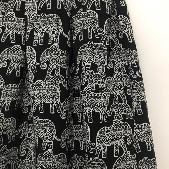 2 for $15 🛍 Aeropostale Elephant Skater Skirt - Picture 4 of 4